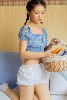 美女来了