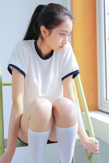 撕美女衣服bd